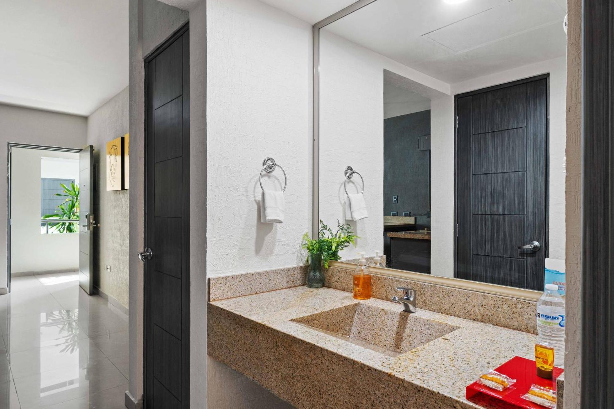 Culiacán Homesuites Zaragoza المظهر الخارجي الصورة